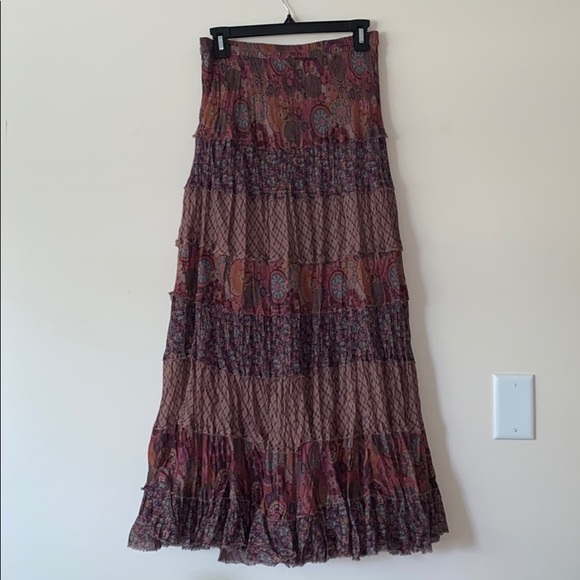 Solitaire Dresses & Skirts - Boho groovy maxi skirt women’s size medium